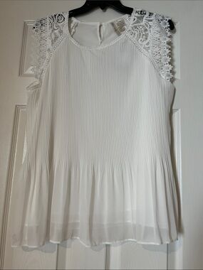 Elegant White Lace-Shoulder Pleated Camisole